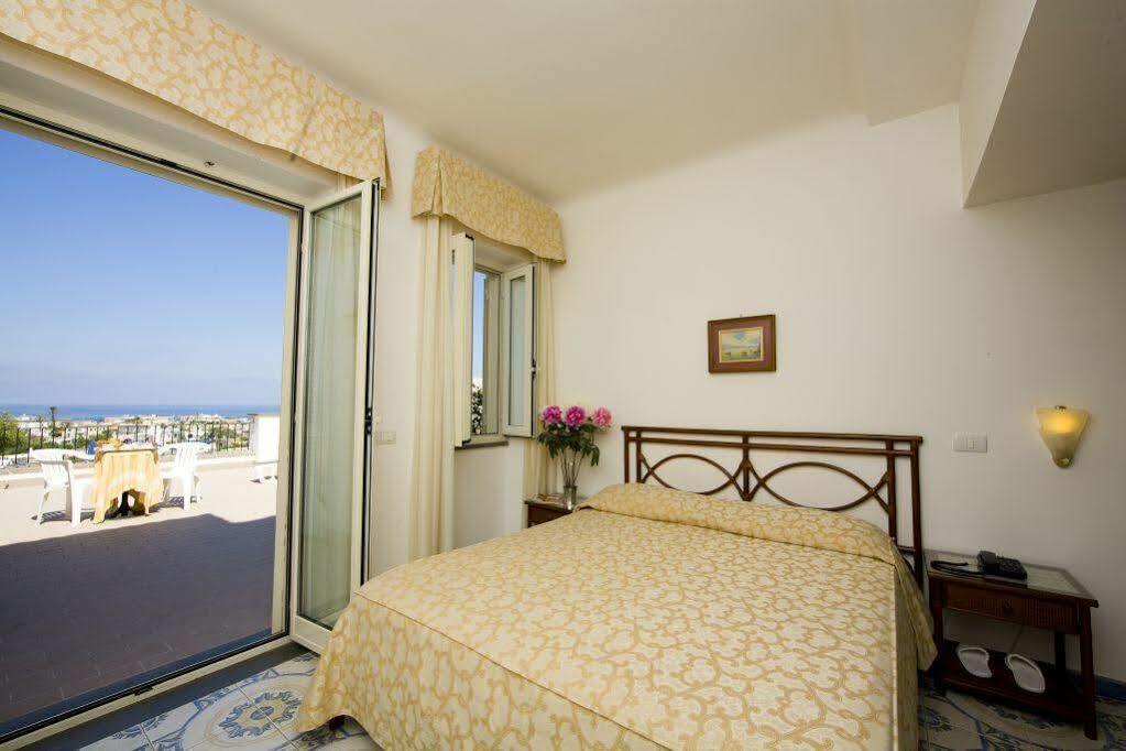 Casthotels Tramonto D'Oro Terme Forio  Exterior photo